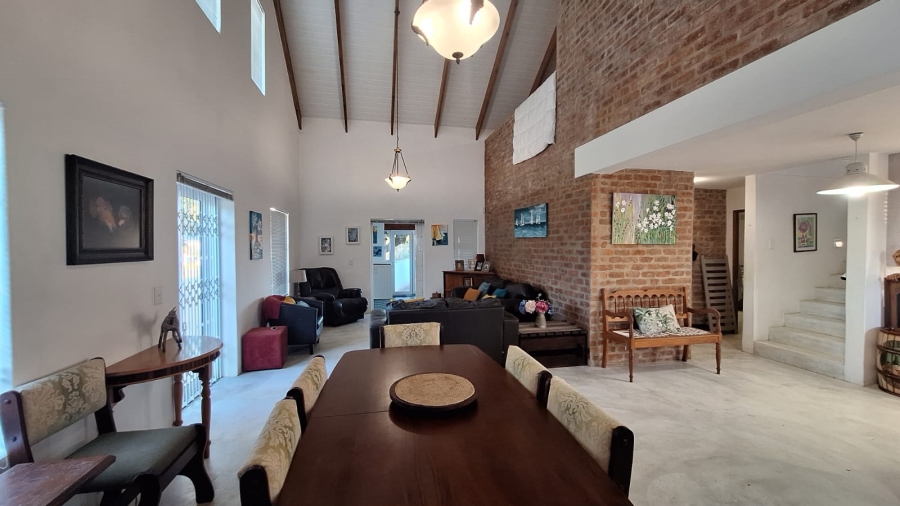 3 Bedroom Property for Sale in Stilbaai Oos Western Cape
